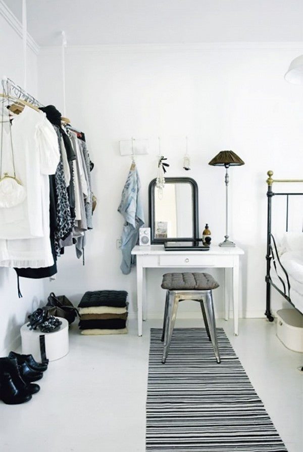 Minimal Wardrobe Ideas For Women