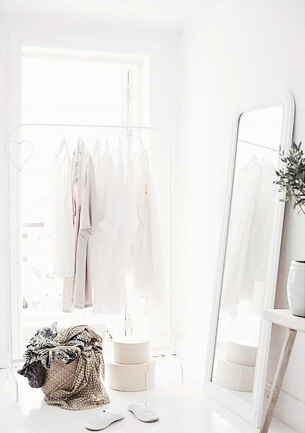 Minimal Wardrobe Ideas For Women