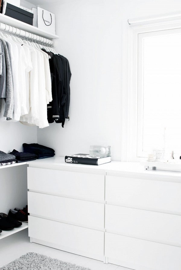 Minimal Wardrobe Ideas For Women