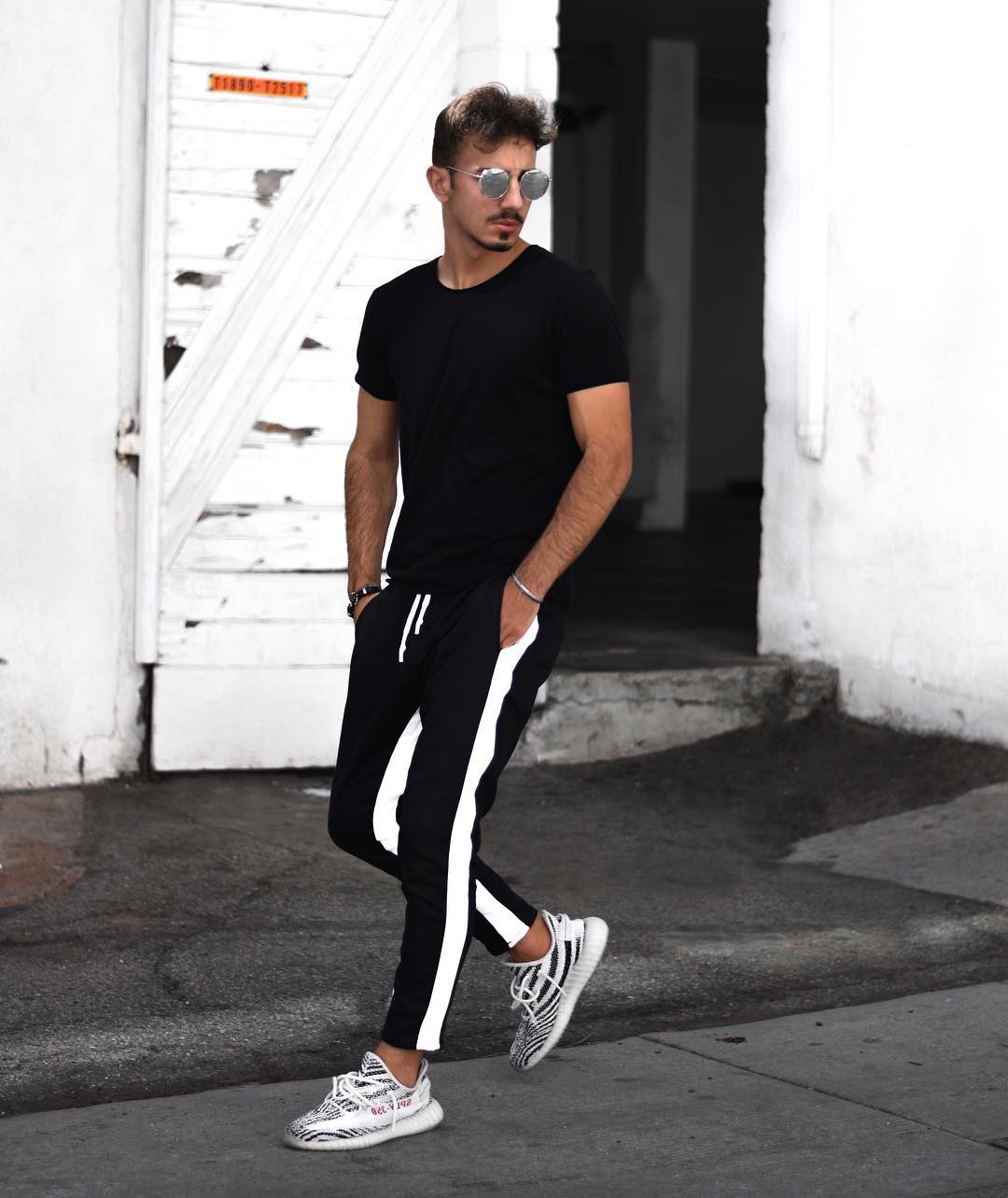5 Drool-Worthy Summer Outfits For Guys #summer #outfits #mensfashion #streetstyle