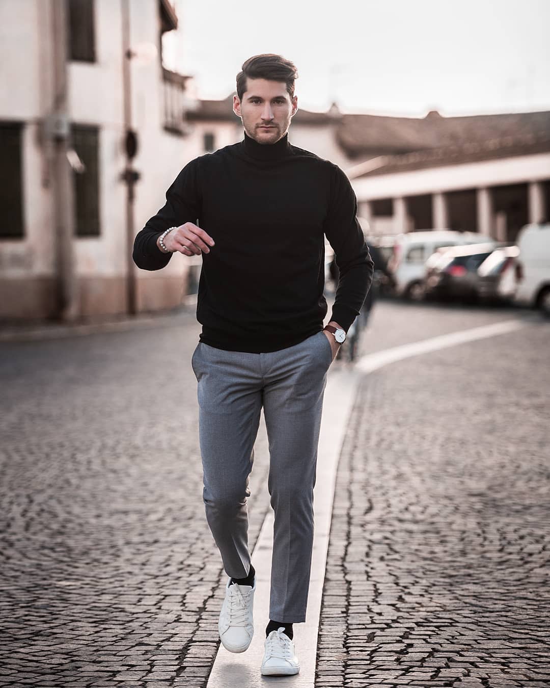 5 Sweater Outfits For Men. How To Look Good In Sweaters #sweater #outfits #mensfashion