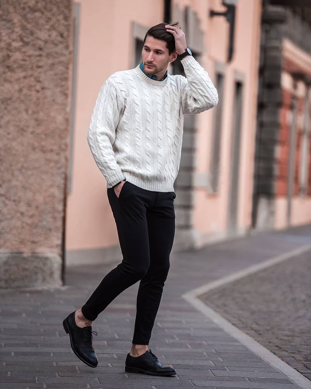 5 Sweater Outfits For Men. How To Look Good In Sweaters #sweater #outfits #mensfashion
