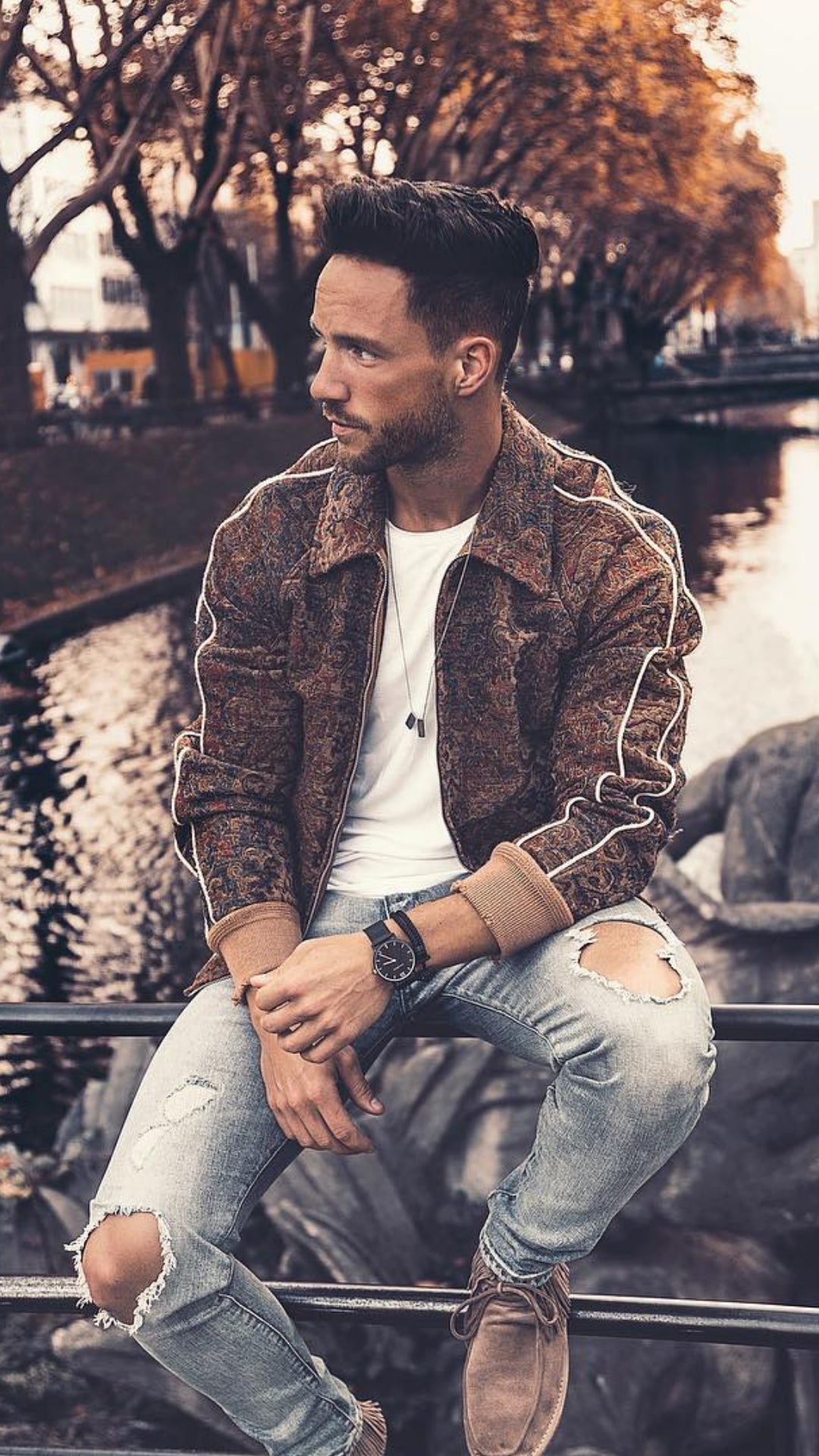 5 Cool winter outfits for men. #winterfashion #fallfashion #mensfashion #streetstyle