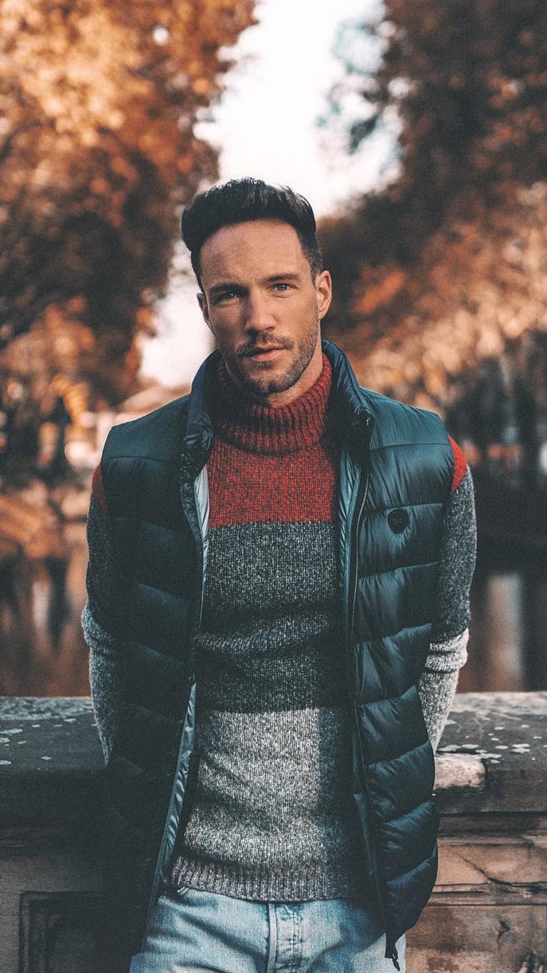 5 Cool winter outfits for men. #winterfashion #fallfashion #mensfashion #streetstyle