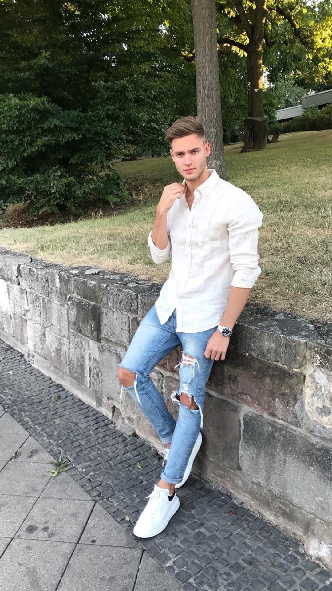 5 Cool Outfits With White Shirt For Men #white #shirt #outfits #mensfashion #streetstyle