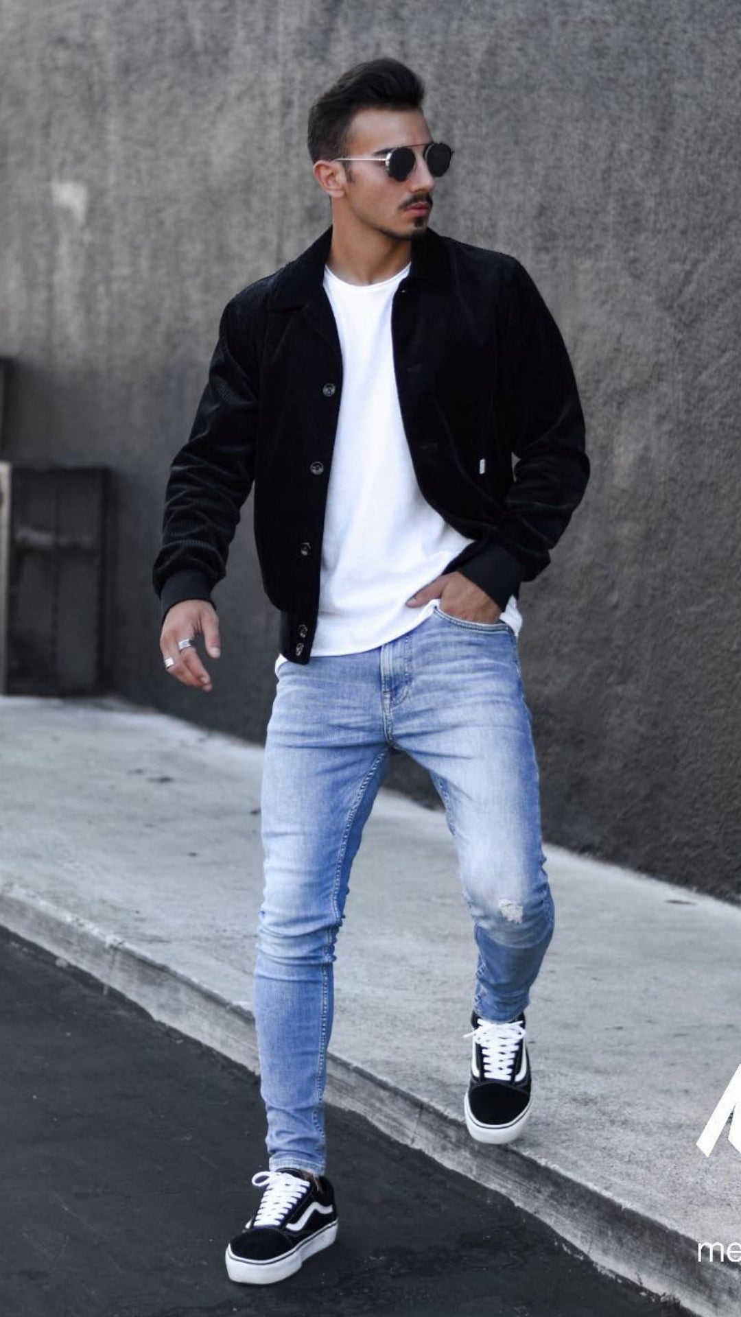 5 Casual Outfits For Young Guys #casual #outfits #mensfashion #streetstyle