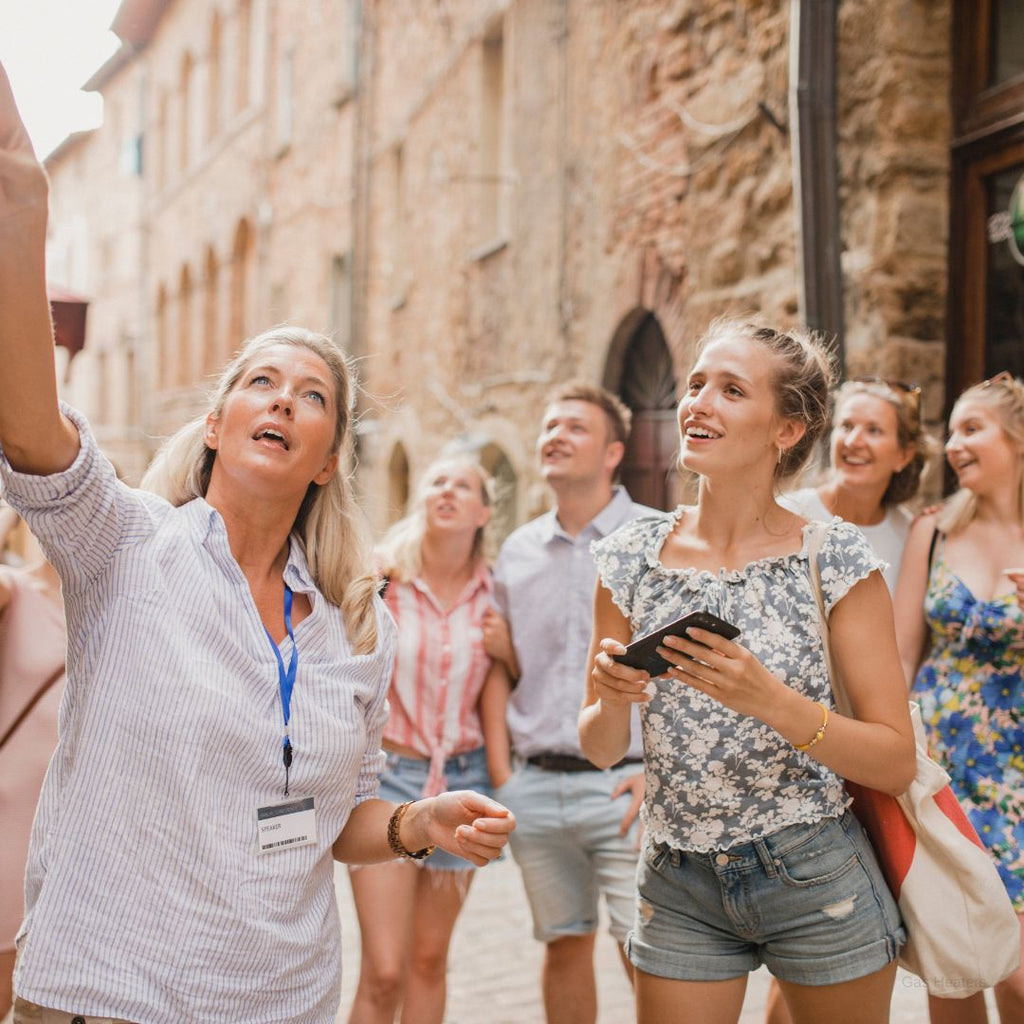 Choosing a Tour Guide
