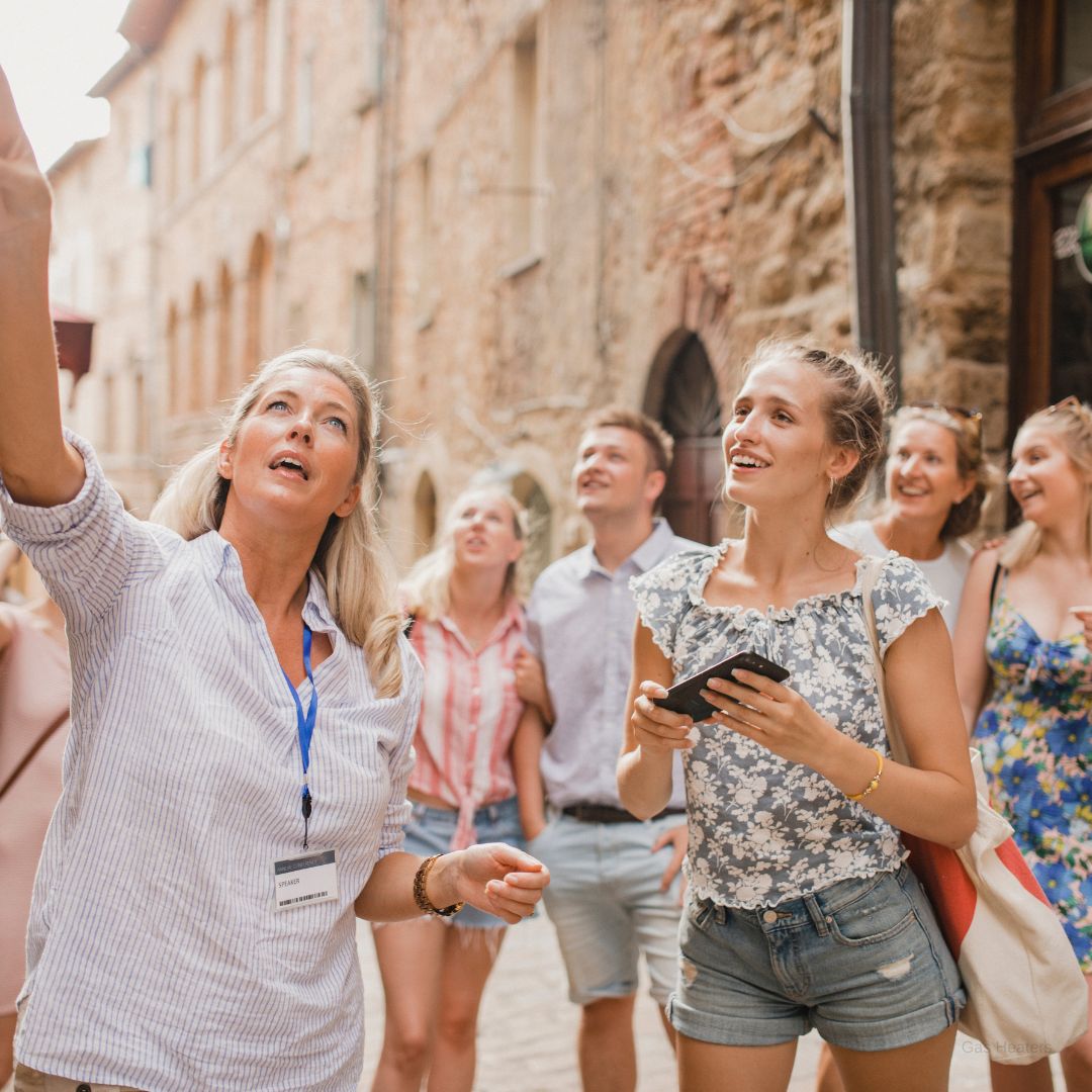 Choosing a Tour Guide