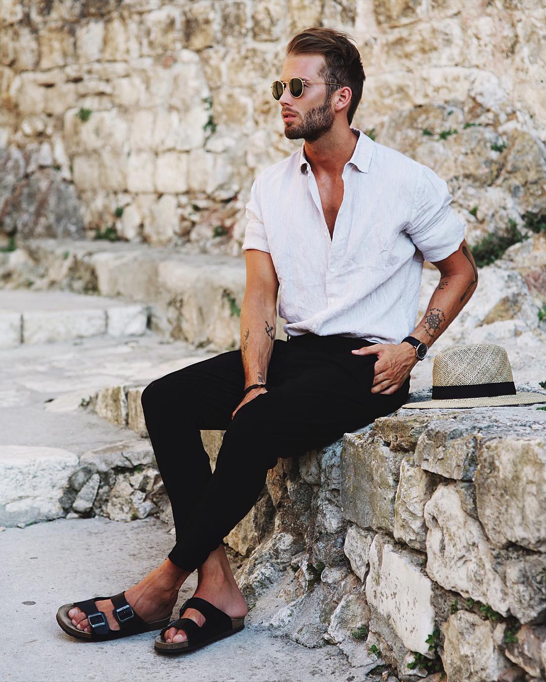 We rounded up 8 amazing looks you can try with your white shirt, from pairing it with ripped denim or cool chinos.   Now, to help you style your white shirt right, we’ve put together 8 insanely cool photos of guys wearing a crisp white shirt.
