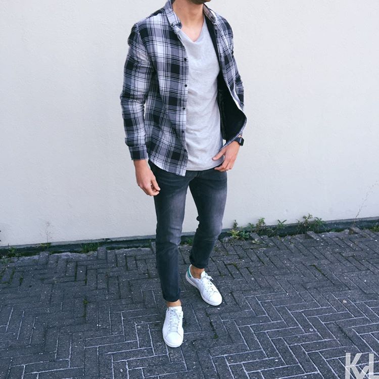 T-SHIRT LAYRING STYLE MEN