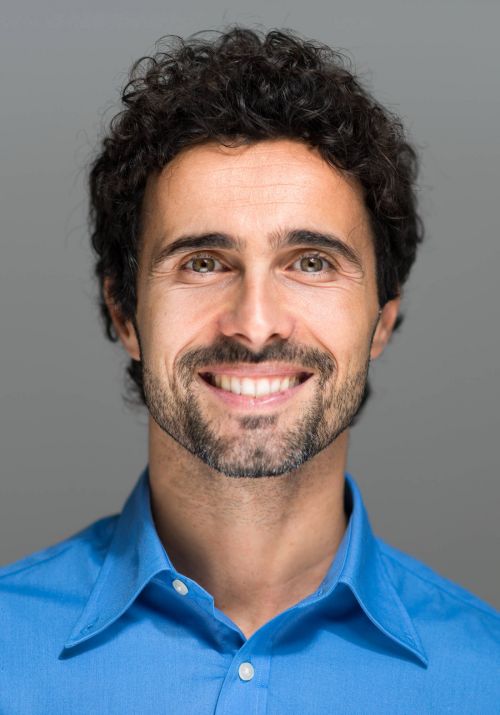 Have curly hair? Looking for some amazing curly hairstyles for men? Look no further. Check out these amazing curly hairstyles for men. #curly #hairstyles #mens #hairstyles
