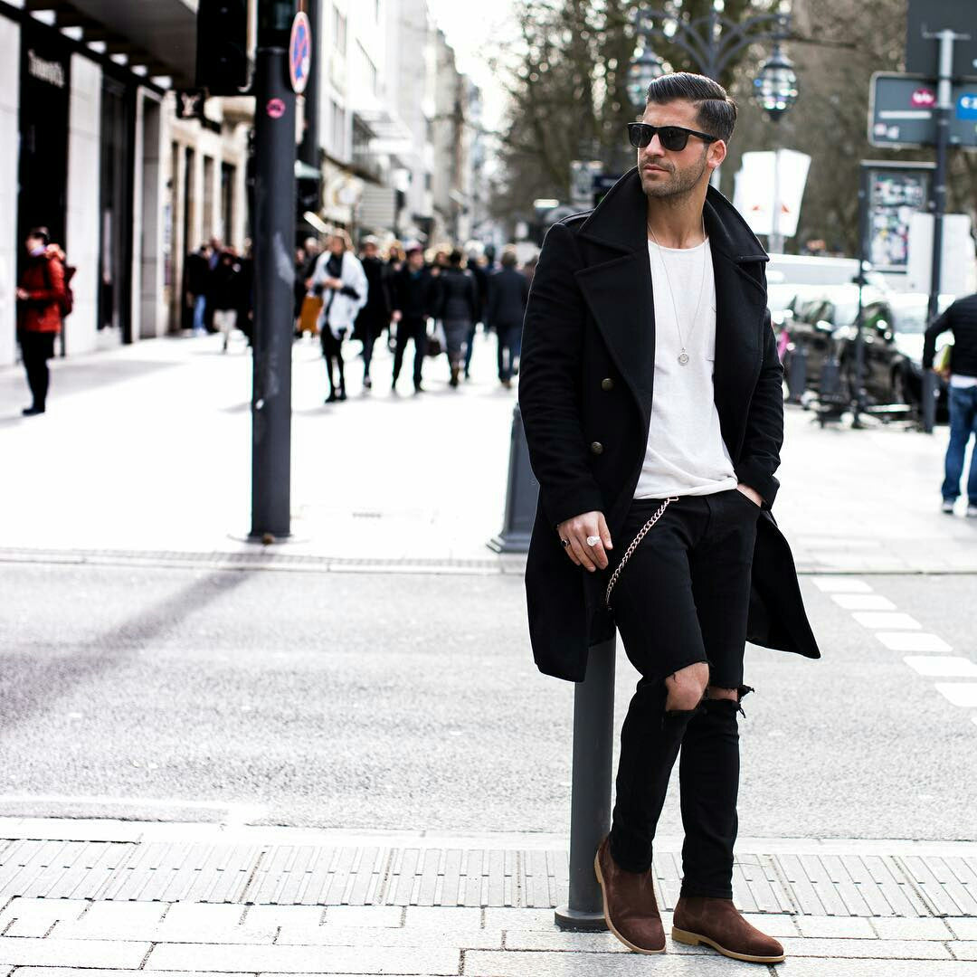 How to wear ripped jeans for men