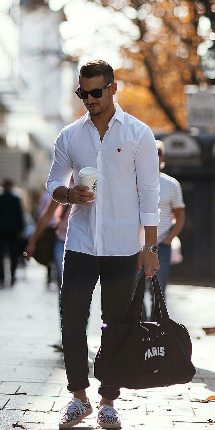 White button down shirt + Black jeans + Sneakers