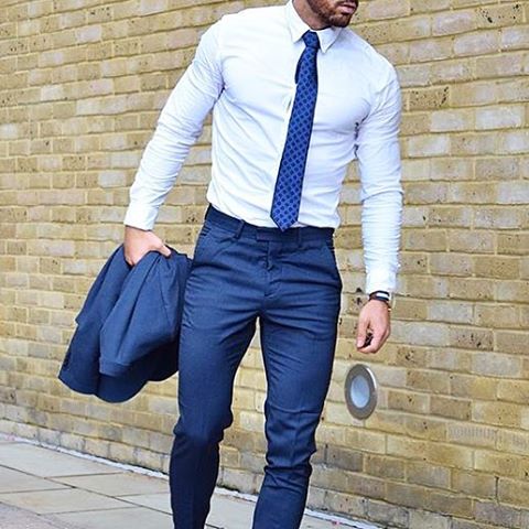 How to wear a white shirt for men