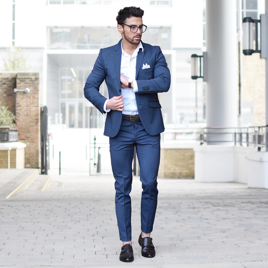 How to wear a white shirt for men