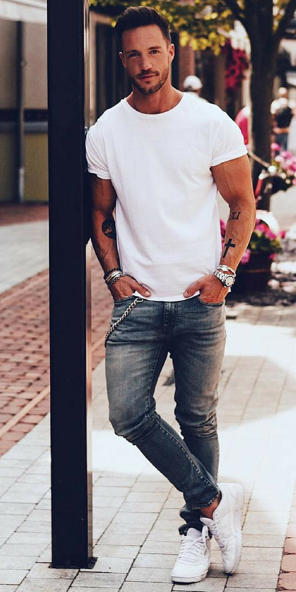 5 Amazing White T-shirt Outfits For Men. #white #t-shirt #outfits #mens #fashion #street #style